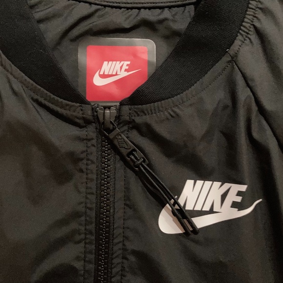 Nike Women's Tech Hypermesh Jacket - Black - Picture 5 of 8